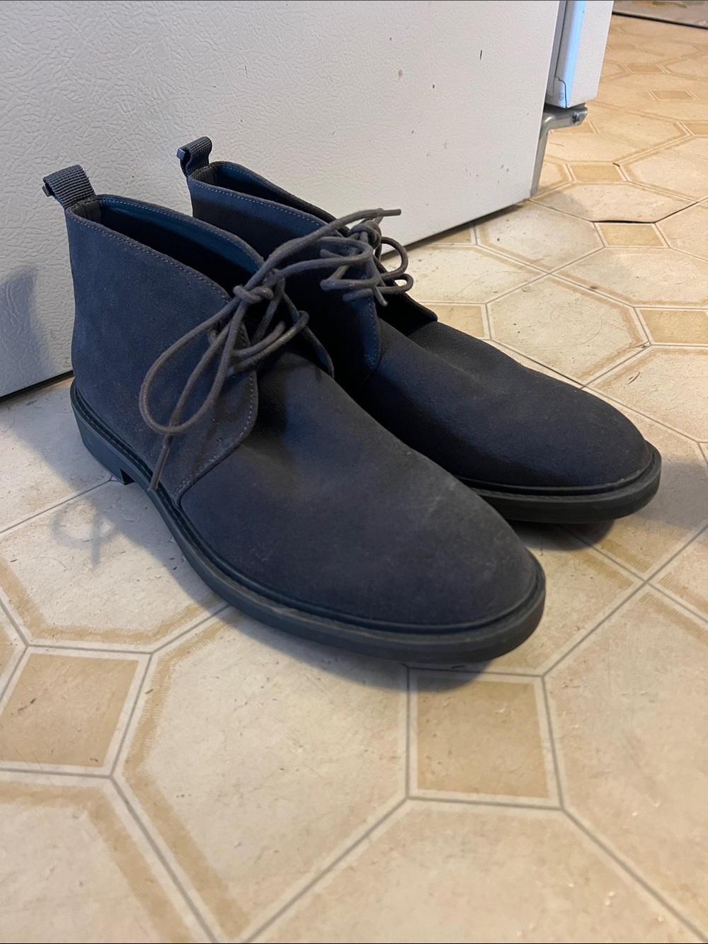 Calvin Klein Men's Grey Suede Chukka Boots - Lace-Up Comfort